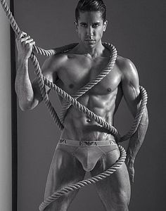 Nicholas Santana male fitness model