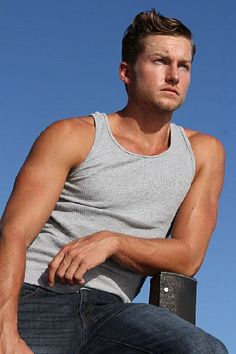 David Heyes male fitness model