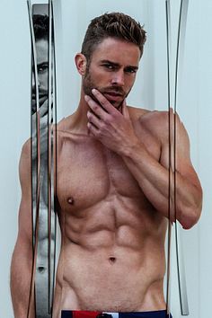 Pascal Maassen male fitness model