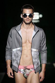 080 Barcelona Fashion male fitness model