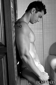 Chrystian Garcia male fitness model