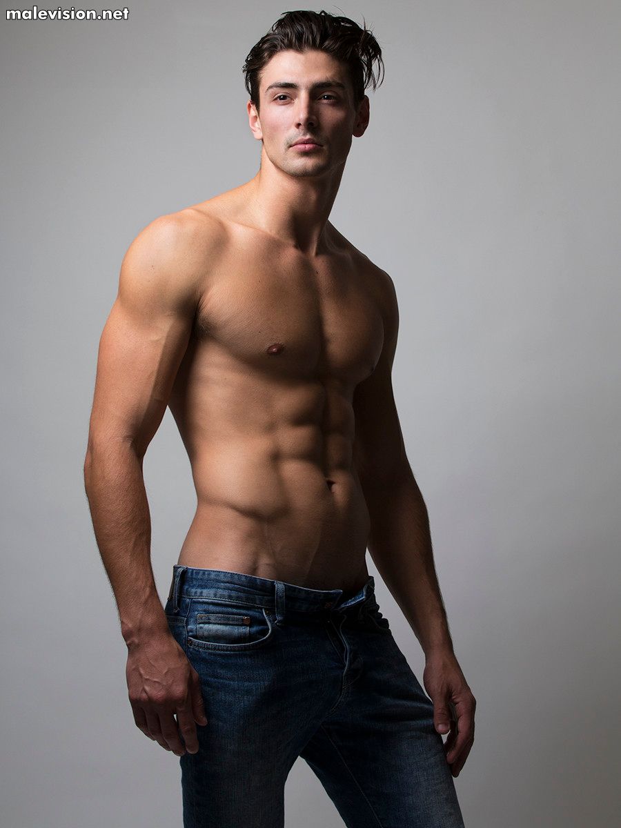 Elliott Law - Male Models Galleries