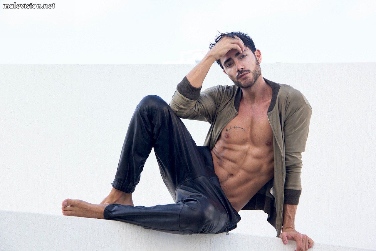 Leonel Lugon model