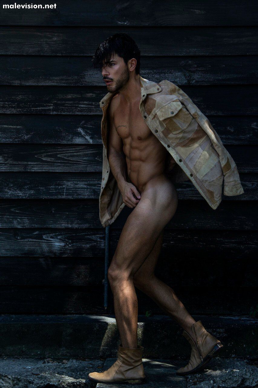 Leonel Lugon model