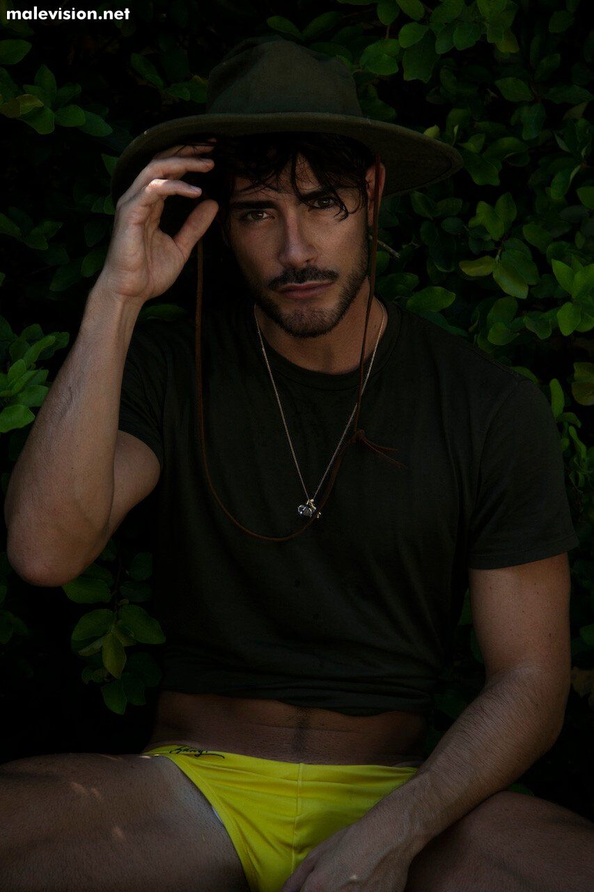 Leonel Lugon model