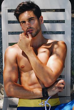 Alejandro Rosaleny male fitness model