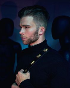Alex Lederman male fitness model