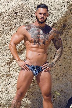 Antonio Crispino male fitness model