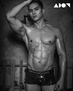 Danial Hansen male fitness model