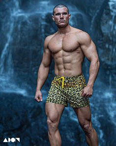 Daniel Ronnfeldt male fitness model