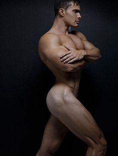 Enzo Junior male fitness model