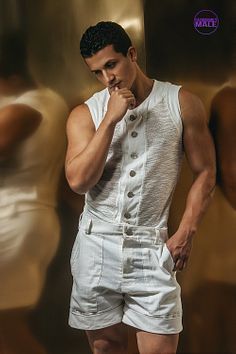 Erik Ramos male fitness model