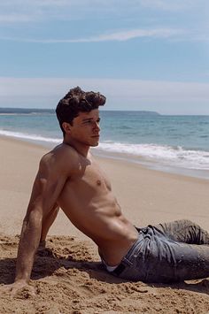 Fabio Teles male fitness model
