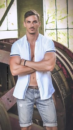 Gabriele Serrago male fitness model