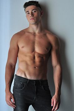 Gianluca male fitness model
