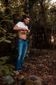 Iker Larrinaga male fitness model