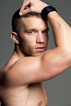 Jake Andrews male fitness model