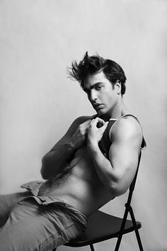 Javier Des Leion male fitness model