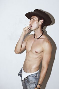 Julián Arango male fitness model