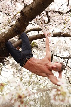 Justin Petzschke male fitness model