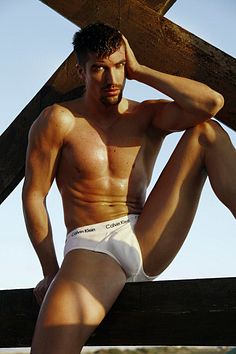 Kevin Velasco male fitness model