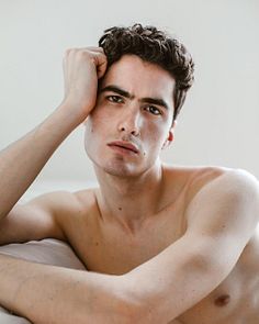 Leo Mendez male fitness model