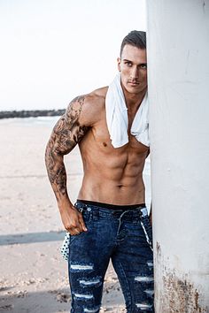Mark Hannam male fitness model
