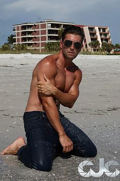 Mike Ryan male fitness model