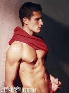 Nick Riback male fitness model