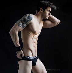 René Grincourt male fitness model