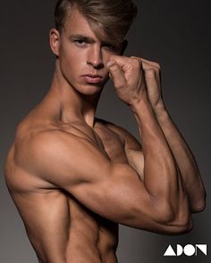 Reno van Aalst male fitness model