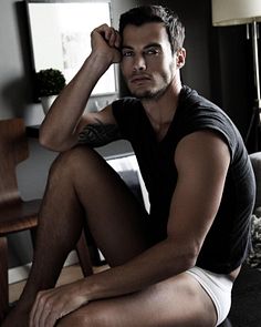Sergio Bochert male fitness model