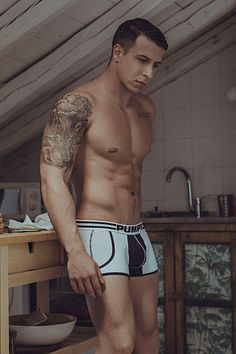Sergio Jaro male fitness model