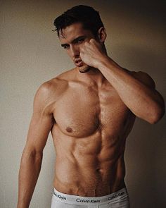 Taylor Miller male fitness model