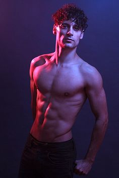 Tom Paulson male fitness model
