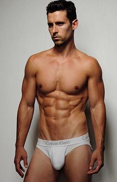 Tyler Lough male fitness model