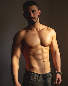 Yoav Sharabany male fitness model