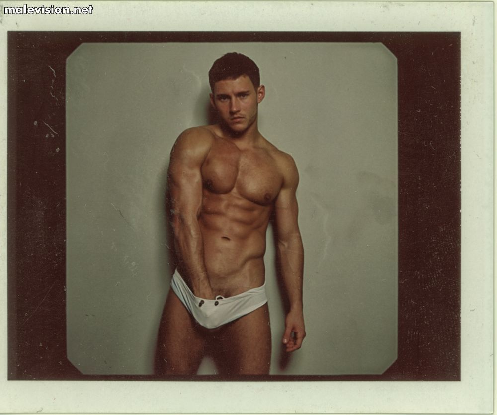 Serge Lee model