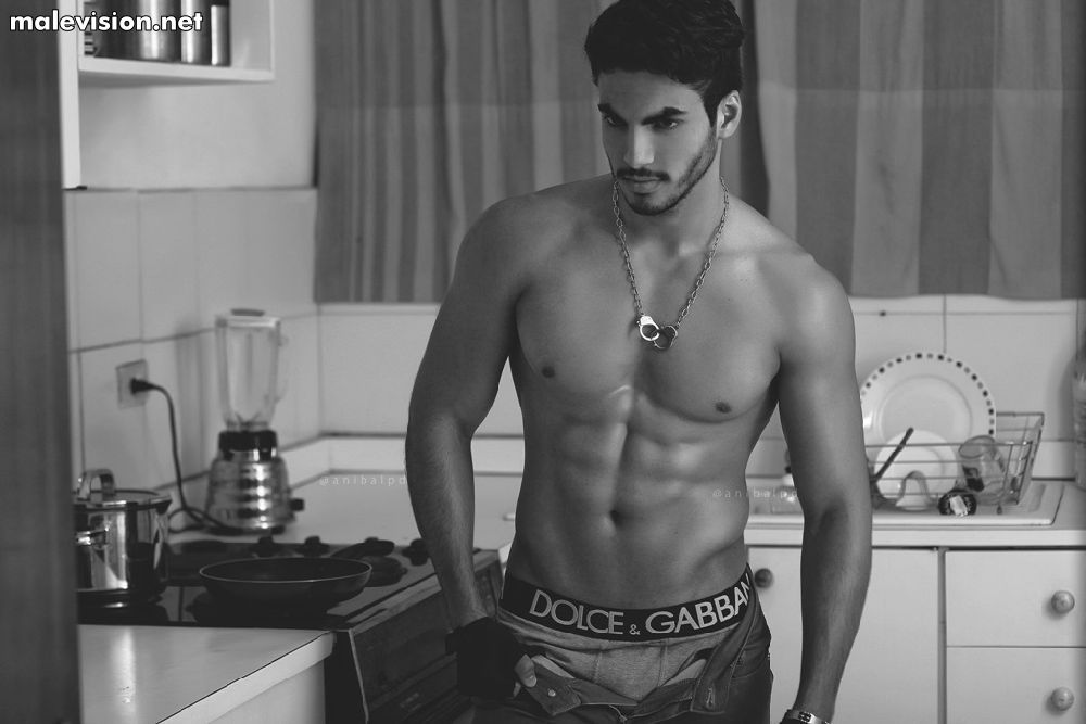 Luis Santaella model