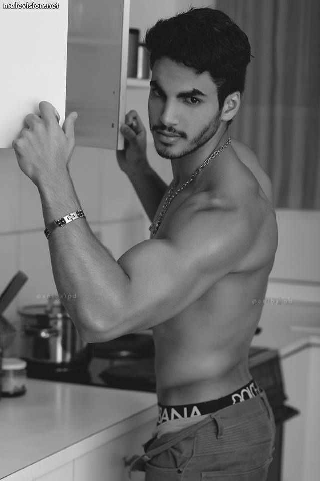Luis Santaella model