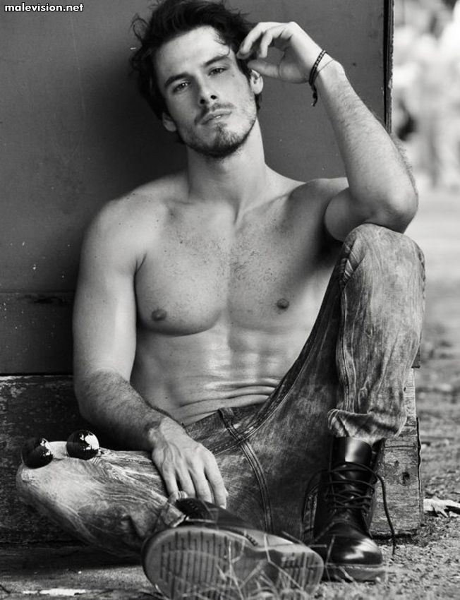 Victor Magazine model