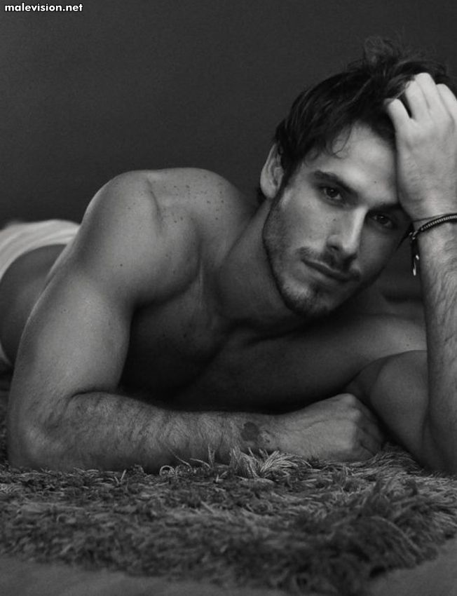 Victor Magazine model