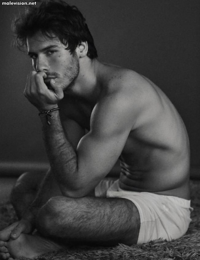 Victor Magazine model