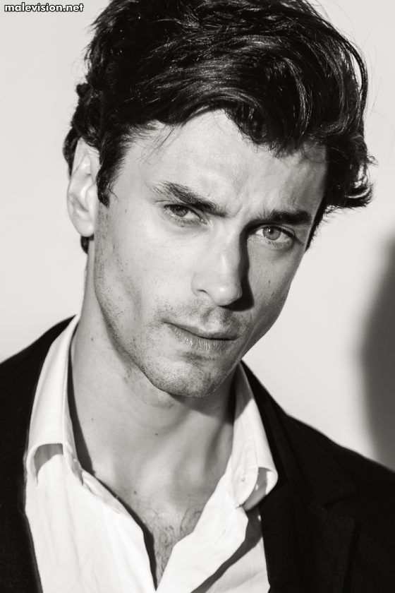 Victor Magazine model