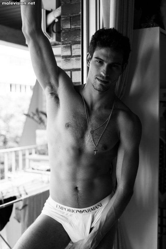Victor Magazine model