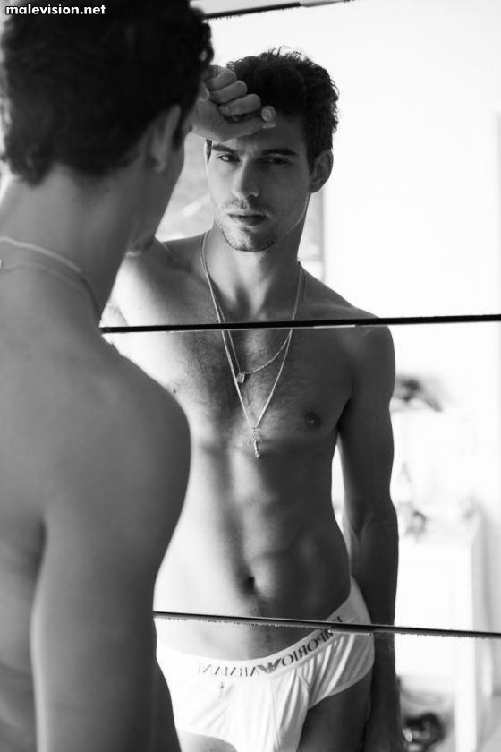 Victor Magazine model