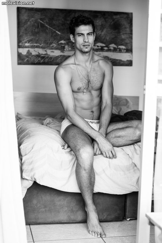 Victor Magazine model