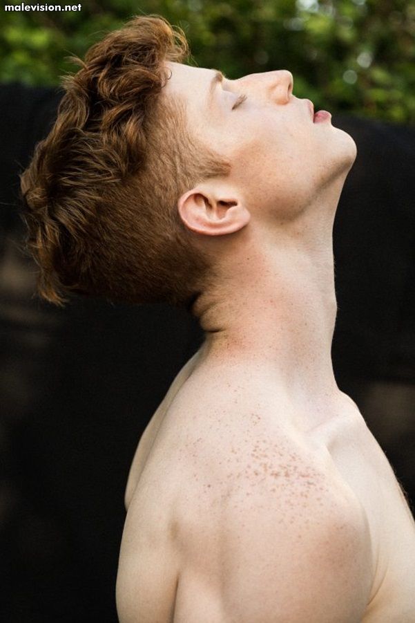 Victor Magazine model