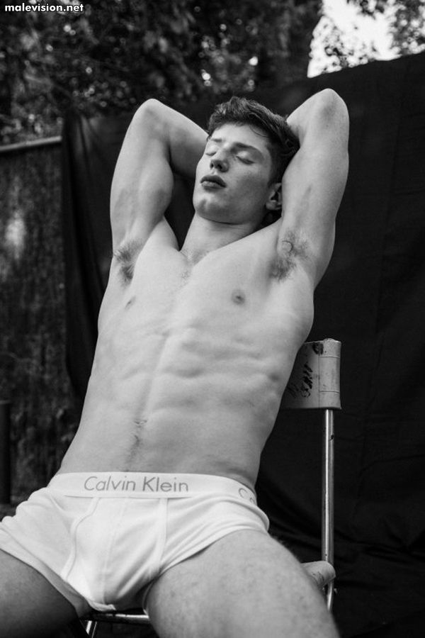 Victor Magazine model