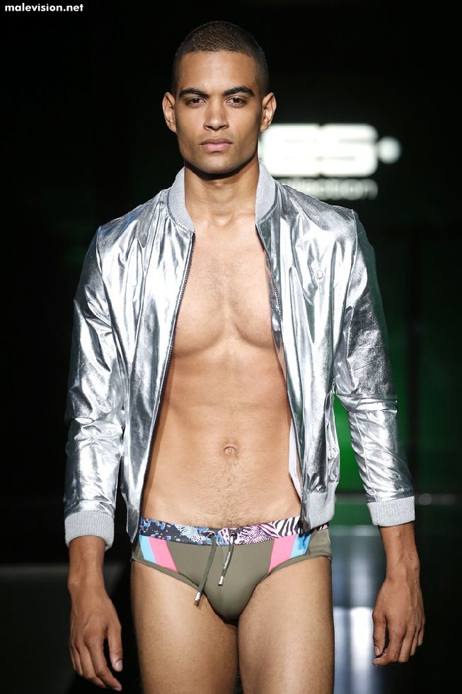 080 Barcelona Fashion model